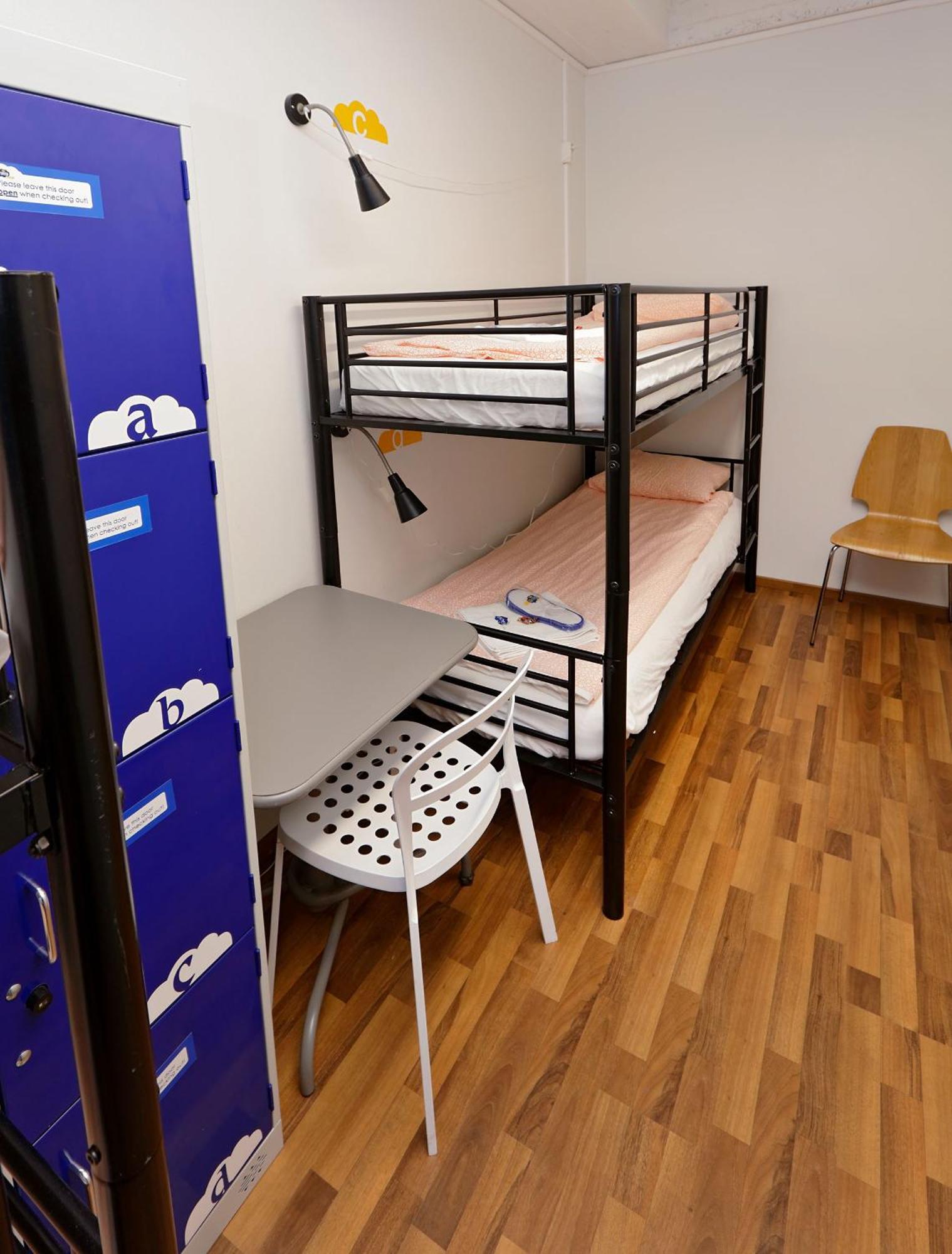 Bed 4-Bed Mixed Dormitory Room