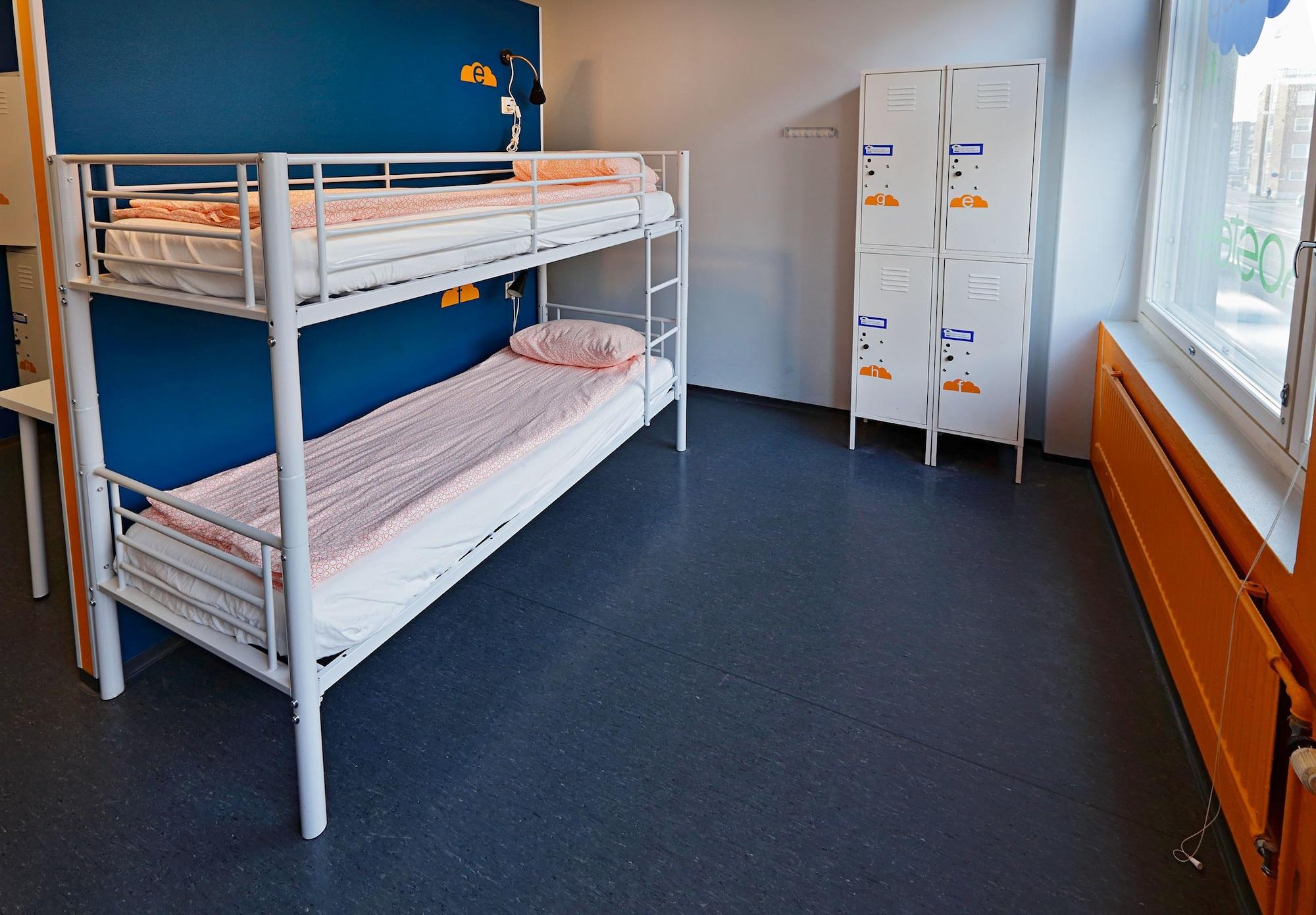 Bed 8-Bed Mixed Dormitory Room